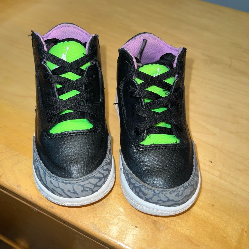 Jordan Retro 3 7c for toddler